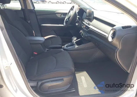 2020 Kia Forte Lxs z USA, uszkodzony, nr VIN 3KPF24AD3LE170748